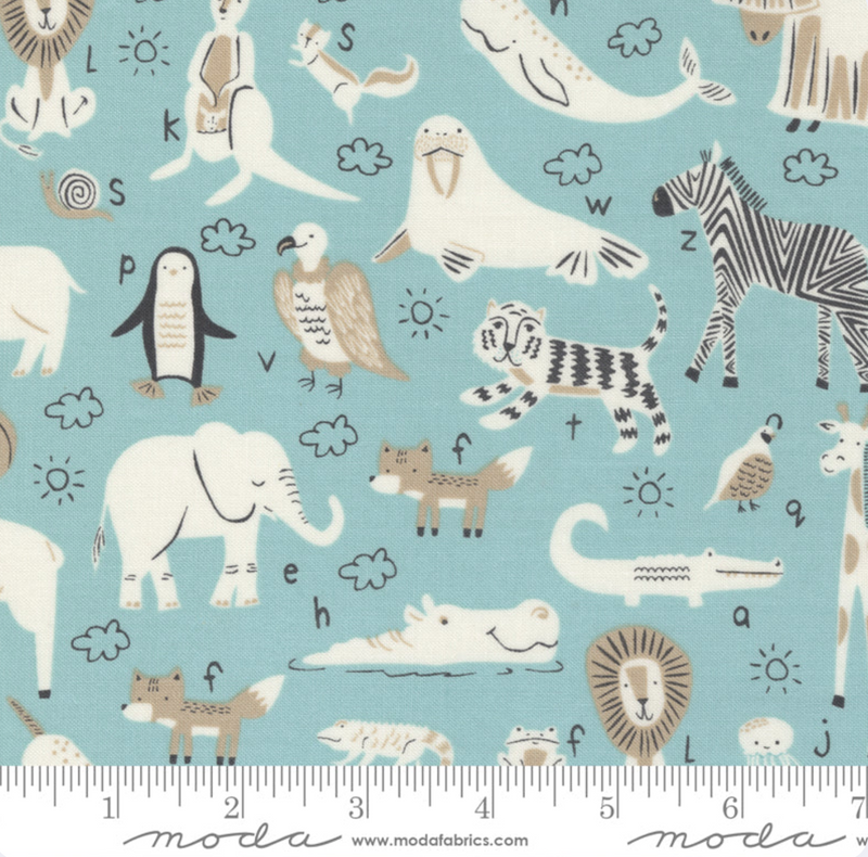 All Aboard Animal Train Baby Quilt Top Panel 01 – Quilting Fabric